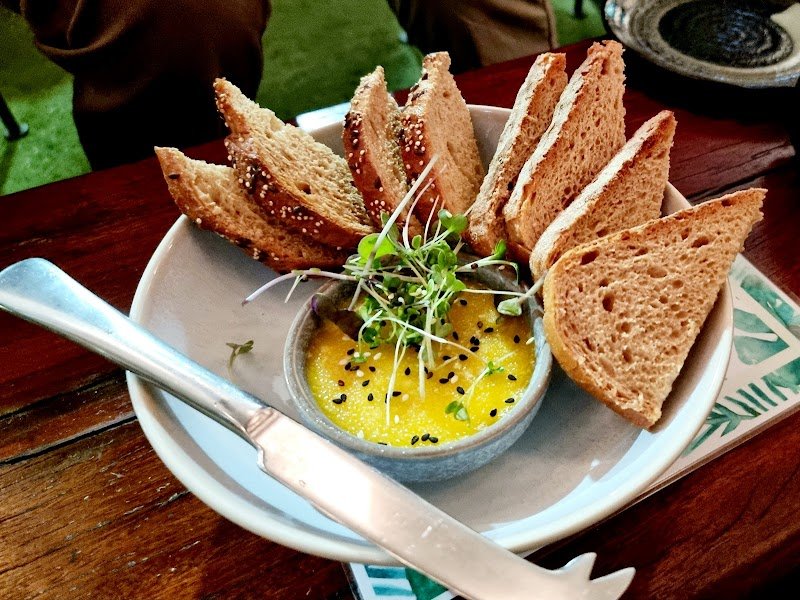 Miss Chief Bar & Eatery photo 3