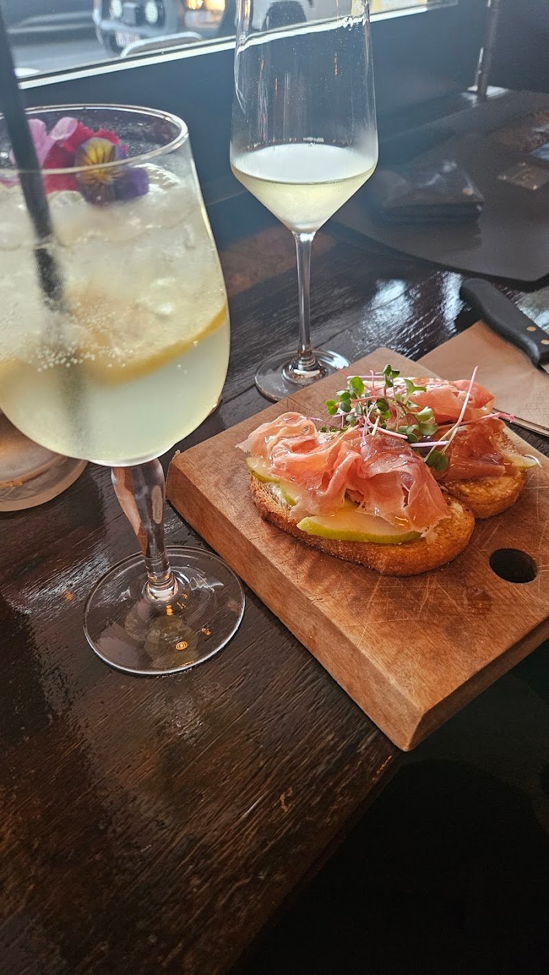 uva wine bar photo 10