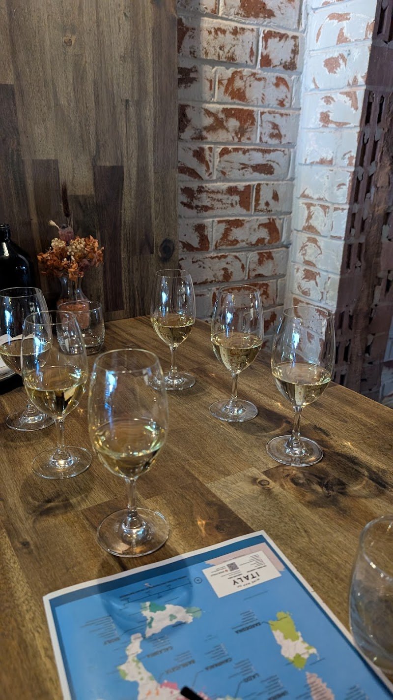 Django's Small Bar in Bedford photo 6